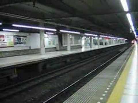 東急田園MAD都市線青葉台駅にて2