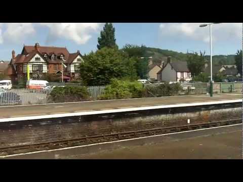 how to get to llandudno by train