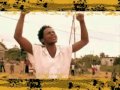 nouvelle video du pinguiss danse des reins et des pieds comme on veux copmme on peut