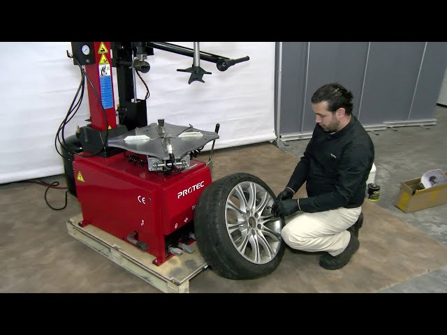 Low profile/run flat tire changer & tire balancer combo special in Tires & Rims in Mississauga / Peel Region