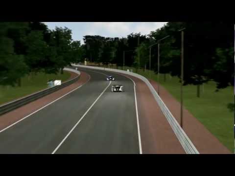 Audi R18 Ultra vs Peugeot 908 Hdi