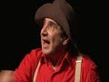 r�servez vos places sur www.wizdeo.com dans son spectacle les nouveaux magnifiques, michel boujenah se bagarre avec la fondue savoyarde... cr�dits : � les magnifiques - distribution wizdeo.