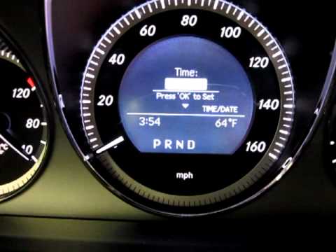 how to set clock on mercedes c class