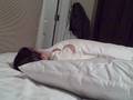 videos de Justus falls off pillow