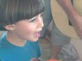 LUCAS CANTANDO