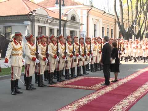 Moldovan president receives accreditation letters of five envoys