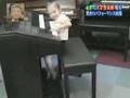 a-cute-girl-play-an-