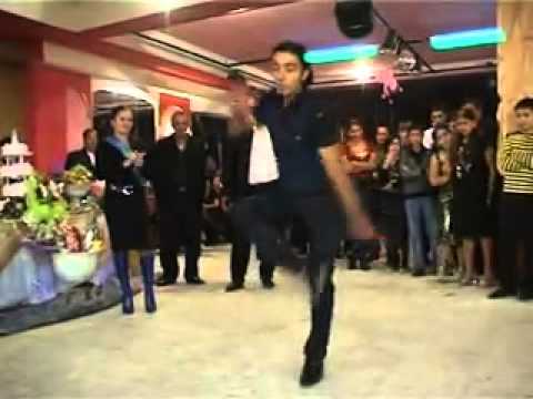 Как пляшет цыган на свадьбе Как пляшет цыган на свадьбе