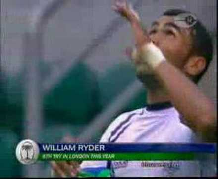 2007 IRB Sevens Rugby in London - a match New Zealand and Fiji - 3 attempt