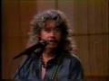 Arlo Guthrie Thanks the Narcs