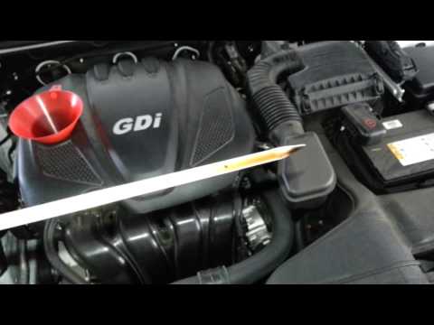 2013 Kia Optima EX Sedan – Hyunda Theta II 2.4L GDI I4 Engine – Checking Dipstick After Oil Change