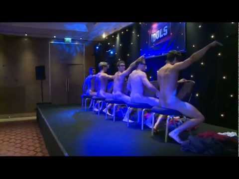 Male strippers get naked to Maroon 5's Moves Like Jagger at Magic Mike premiere