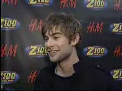 Actor Chace Crawford: Hit TV Show Gossip Girl screen 1