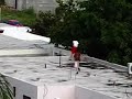 Ni�os corriendo en los techos en san pedro