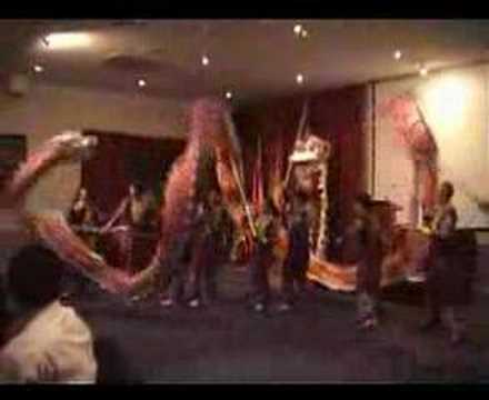 Lam Tu Luan Kung Fu School Dragon Dance