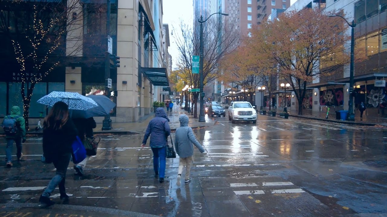 Seattle Rainy Day Walk in Downtown