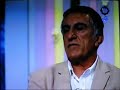 هنگامی که رضا کیانیان داشت از خاطرات و تجارب خود در فیلم خانه ای روی آب صحبت میکرد ، به قسمتی از فیلم اشاره کرد و گفت : در قسمتی از فیلم (ابتدای فیلم) وارد بیمارستانی شدم و چون شب قبلش مست کرده بودم و دیر خوابیدم قاعدتا حال خوشی هم نداشتم و ...در حین صحبتهای کیانیان تصویر کمی پیچ و تاب می خورد و در حالی که صدای کیانیان هنوز به گوش میرسد در یک صحنه ثابت باقی میماند و پس از چند ثانیه صفحه ای آبی رنگ که آرم شبکه 4 بر روی آن هک شده و زیر آن نوشته شده بود شبکه ی فرهیختگان ظاهر میشود...پس از حدود 15 دقیقه و بخش تصاویری نا مربوط همراه با موسیقی برنامه با صحبتهایی دروغین و گلایه از مشکلات فنی  دوباره از سر گرفته میشود