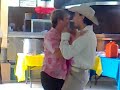 OTRA VEZ POLO QUINTEBRIO..JEJE
DE NEW CANTANDONOS Y BAILANDO..