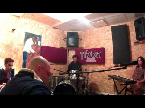 ג'וני - ג'אם #1 באולפן הסלון