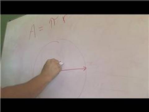 Basic math calculations: how to calculate the area of â€‹â€‹a circle