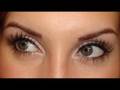 Bright-Eyed Makeup/Applying Liquid Liner