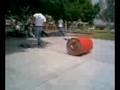 paez brinca bote basurero