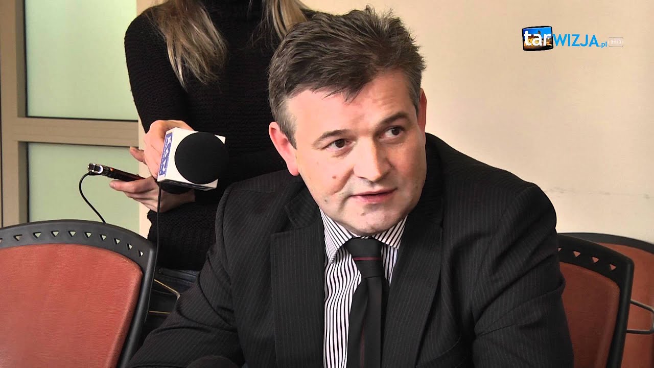 Powiat przekazał działkę dla PWSZ 