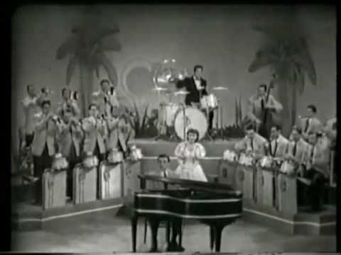 Anita O’Day, Gene Krupa, Roy Eldridge – Let Me Off Uptown (1942)