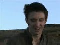 A spanish ship full of treasure has been wrecked. Three thieves try to drink, fight and blunder their way to the gold.