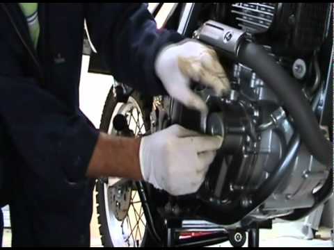 Suzuki DR650 Oil Change and Engine Treatment