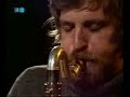my first video upload in a while... but what a track to start with.. shades of herbies mwandishi period but somehow this transcends that to me... plus the bass player is wearing a cravat and an amazing moustache of that time period... :-)

beautiful bass line, intense flugel, lovely synth organ... can't get better than that!

jasper is playing an old yamaha yc20 organ through a phaser and tape echo.

manfred schoof (tp,flgl)
michel pilz (b-cl)
jasper van't hof (keys)
g�nter lenz (b)
ralf h�dner (d) 

december 19th 1977 ndr germany