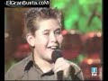 video del club de fans oficial de 3+2. www.club3mas2.com / cedido por elgranbusta.com
disfrutar de la maravillosa actuacion de sergio, cantando con bustamante 