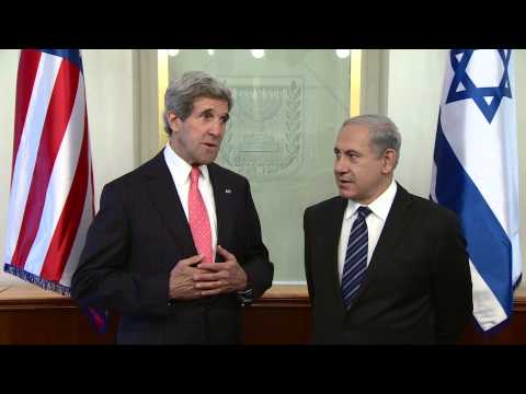 Netanyahu - ראש הממשלה בנימין נתניהו נפגש עם מזכיר המדינה האמריקני, ג'ון קארי. צילום: לע