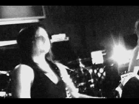 KITTIE Look So Pretty - Live ...
