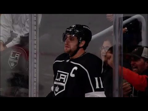 Video: Gotta See It: Kopitar stunned after outstanding glove save by Neuvirth