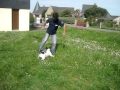 Lorsqu'un chien bat son maître au foot