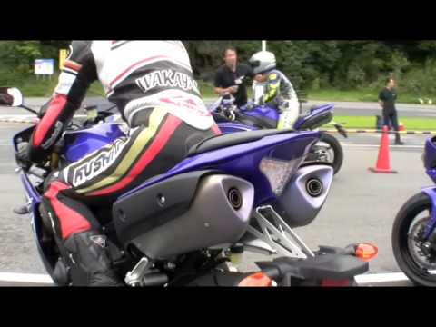 yzf - 2009年6月11日に開催された、ヤマハの新しいスーパースポーツモデル「YZF-R1」のプレス試乗会の模様です。