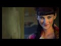 this is the first single from iva�s third album. the album is called strip twist and the single is called waterbed (vodn� postel). this cd was released on 16th november 2007 in czech republic.

text, les paroles, lyrics:
j�ai un psy, un personnal trainer,
un chat un chien un manager,
un triplex de 1000 metres carr�s,
qu�on me paye pour y habiter

a prague je roule on voiture francaise
mes copines en ent toute ou un malaise
jai des lagues des rivieres de diamants
que j�met juste pour m�laver les dents

j'ai une cuisine toute �quip�e,
qui pr�pare toute seule le diner,
le dernier aspirateur 
qui fait l'caf� et qui donne l'heure

j�ai un canap� masseur
mon frere en a un mais d�une autre couleur
mon four est autonetteyant
il nettoie meme tout l�appartement

chorus:
mais j�ai pas l�mec
a ceincer sans ma ceuette
ni pervers et ni pretre

mais j�ai pas l�mec
a ceincer sans ma ceuette
ni pervers et ni pretre

j�ai un parapluie st�r�o
qui fait les pr�visions m�t�o
le t�l�phone ordinateur
qui rient d�sertir y a pas une heure

si c�est l�fouteir j�ai une armure
c�est mon armoire c�est ca l�futur!
mon waterbed panoramique
quand j�m�endors il fait de la musique

mon parfum !splendeur orientale!
est issu de la recherche spatiale
j�ai tout ce qu�en peut imaginer
meme c�qui n�est pas encore invent�

chorus:
mais j�ai pas l�mec
a ceincer sans ma ceuette
ni pervers et ni pretre

mais j�ai pas l�mec
a ceincer sans ma ceuette
ni pervers et ni pretre

mais j�ai pas l�mec
a ceincer sans ma ceuette
ni pervers et ni pretre

mais j�ai pas l�mec
a ceincer sans ma ceuette
ni pervers et ni pretre
***
official czech web:
http://www.ivaf.cz

the biggest gallery:
http://www.ivaf-gallery.ic.cz

french web about iva: (not updated)
http://www.iva-online.net/