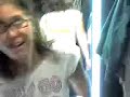 lara in camerino con t-shirt anni 80 lara in camerino con t-shirt anni 80