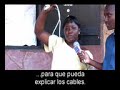 mangoro dja. explicaci�n de los distintos cables y conectores de video y audio. bamako, mali.