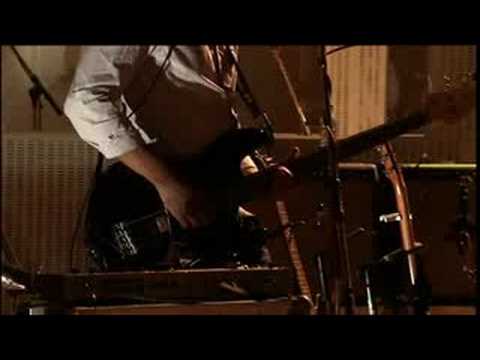 grounds - Download the mp3 of this performance: http://www.eezy.weebly.com.