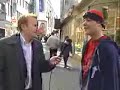 extrem dummer Jugendlicher wird verarscht extrem dummer Jugendlicher wird verarscht
