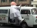 a que no lo habían visto bailando tan sexy? hahaha, esto fue en el desfile del día del trabajo aca en Reyno S.A. Tamaulipas, qué manera de animar el ambiente!!