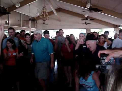 Kacky dancing
