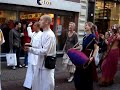 hare krishna, hare hare in Kalverstraat - Amsterdam
