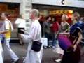 hare krishna, hare hare in Kalverstraat - Amsterdam