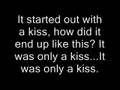 Mr Brightside-The Killers (with lyrics)