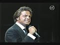 I liked a @YouTube video http://t.co/3QLmFJCH Luis Miguel - Perfidia - Live Santiago de Chile Mis
