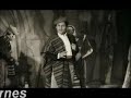 actores: manuel atalaya �ngela bravo aurora de alba sun de sanders rafael farina antonio molina maruja tamayo productor: santos alcocer gui�n: santos alcocer f�lix atalaya fotograf�a: sebasti�n perera m�sica: daniel montorio ram�n perell� sinopsis: antonio y rafael lorca son dos hermanos con caracteres muy diferentes. antonio ha dejado el cortijo de la familia para iniciar una carrera como cantante profesional, mientras que rafael se ha quedado con sus padres al cuidado de sus campos y ganader�as. despu�s de su �ltimo gran �xito en buenos aires -y varios a�os sin ponerse en contacto con su familia-, antonio regresa a espa�a cuando rafael est� preparando su boda con carmen de quien antonio siempre ha estado enamorado