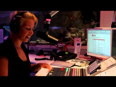 gerardboonNL - 63.500,- lag er te wachten op Mario Ploeger. Hij won dat geld door te raden wat Het Geluid van Q-music was. Zondagmiddag gaf hij bij Wim van Helden het juis...